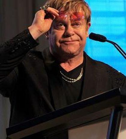 Σοβαρά άρρωστος ο Elton John!