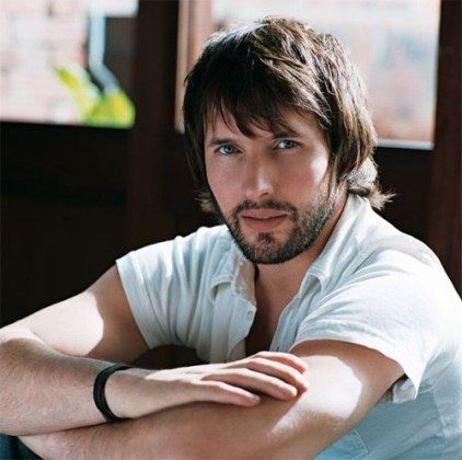 James Blunt: Ο τραγουδιστής που αγάπησαν οι γυναίκες εγκαταλείπει τη μουσική