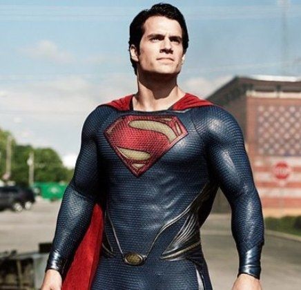 Κι όμως, ανακαλύψαμε τον superman γυμνό. Δείτε τον!