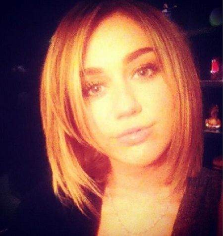 Η Miley Cyrus άλλαξε ξανά κούρεμα