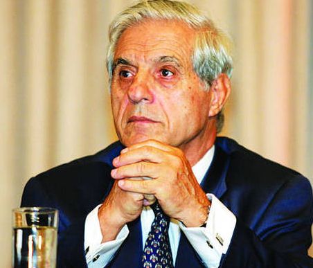 Ο Παύλος ενώνει όλους τους Έλληνες ακόμα κι από ψηλά!