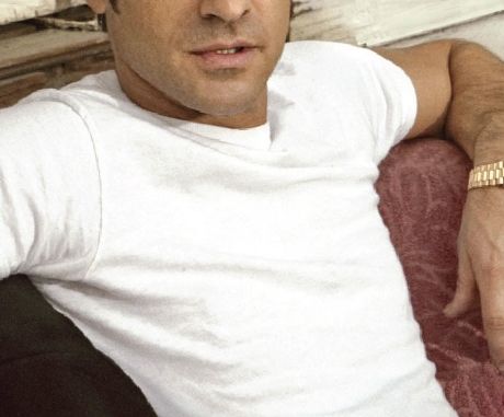 Ποιου star οι φίλοι βάζουν στοιχήματα ότι δεν θα παντρευτεί ποτέ την καλή του;