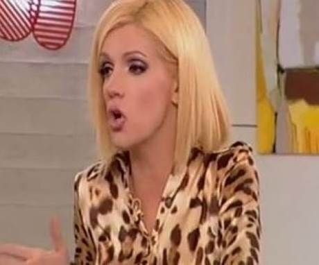 Σάσα Σταμάτη: Το σφάλμα της on air και η αμηχανία των Σκορδά-Λιάγκα