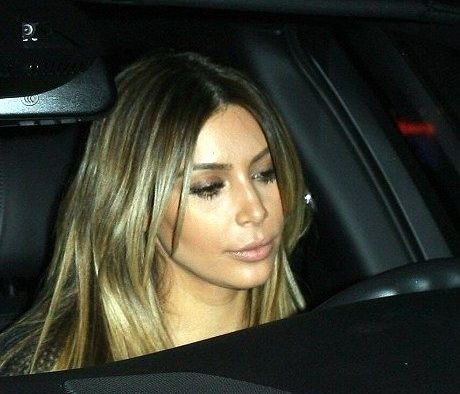 Tι συμβαίνει στο πρόσωπο της Kim Kardashian;