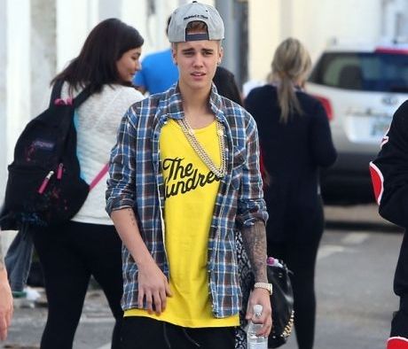 Σύλληψη Justin Bieber: H πιο αστεία mugshot στην ιστορία των διάσημων κρατούμενων