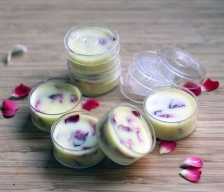 Τριανταφυλλένιο lip balm από τα χεράκια σου!