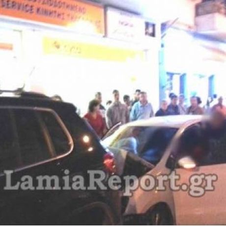 Λαμία: Γυναίκα οδηγός πάτησε γκάζι αντί για φρένο...