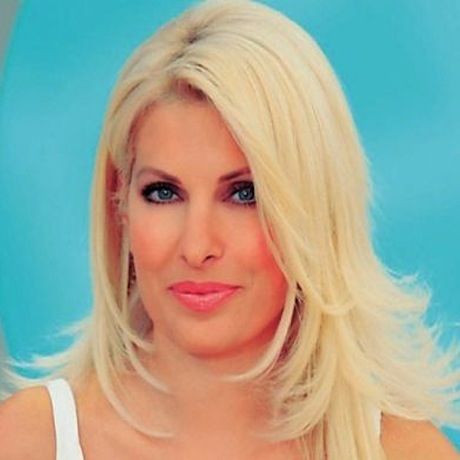 Ελένη Μενεγάκη: Τι έκανε ο γιος της Άγγελος και την έκανε περήφανη; (βίντεο)