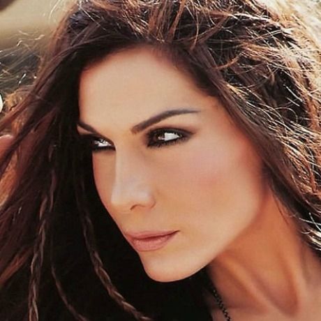 Το ταξίδι αστραπή της Δέσποινας Βανδή στο Λονδίνο