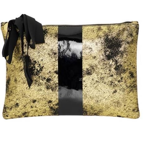 Το τέλειο clutch για εορταστικές, βραδινές εμφανίσεις
