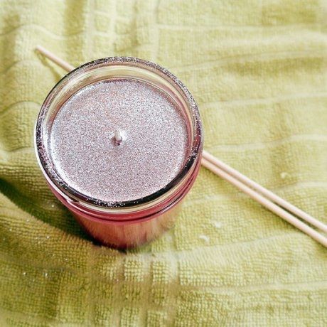 Φτιάξτε πανέμορφα κεριά με glitter