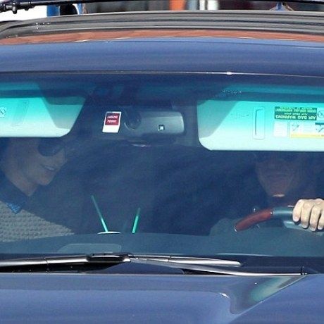 Iδού η... επιβεβαίβωση: Charlize και Sean είναι ζευγάρι και έχουμε τις αποδείξεις!