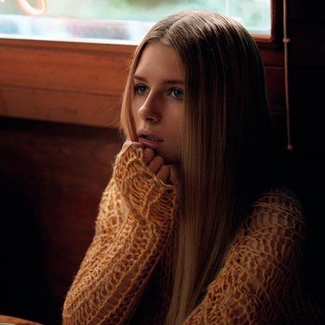 Lottie Moss: Η μικρή αδερφή της Kate, στην πρώτη της φωτογράφηση