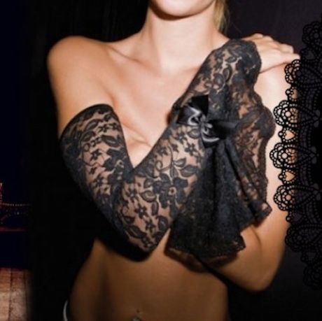 LoveCorner: Μιλήσαμε με τον ιδιοκτήτη ενός online sex shop και φυσικά... κάναμε ψώνια