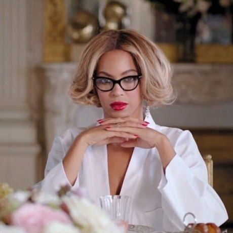 Βeyonce μήπως να χαλαρώσεις λίγο; Το νέο της video clip είναι (ξανά) τίγκα στο... μπούτι