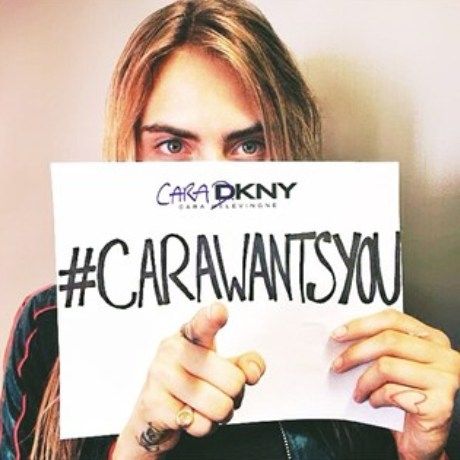 Η Cara Delevingne γίνεται σχεδιάστρια και ζητάει από τους fans της να γίνουν μοντέλα