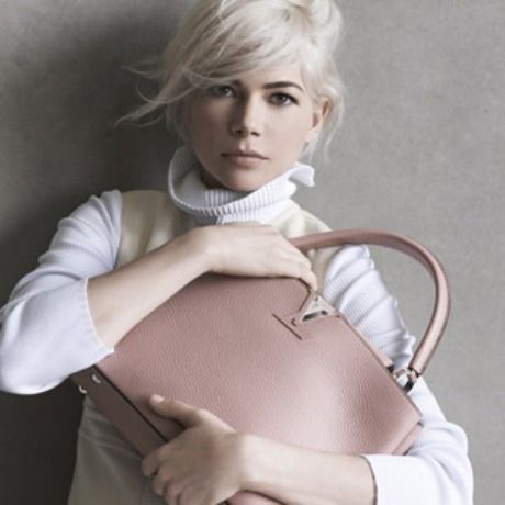 Η Michelle Williams σχεδόν αγνώριστη, στην καμπάνια του οίκου Louis Vuitton