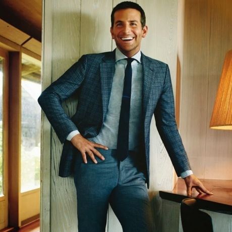 Αυτός ΔΕΝ είναι ο σέξι Bradley Cooper που γνωρίσαμε: Δείτε τον... αγνώριστο στη Νέα Υόρκη