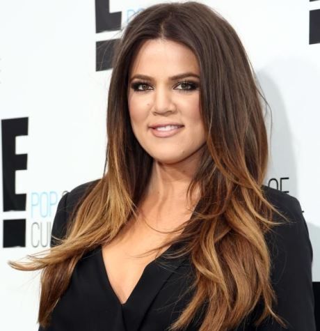 H Khloé Kardashian άλλαξε χρώμα στα μαλλιά της... και έγινε ξανθιά.