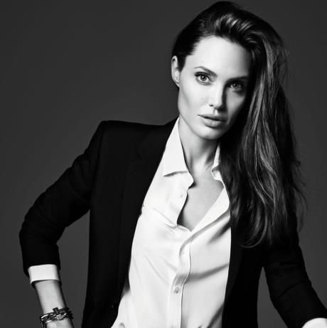 Στη φόρα mail που σφάζουν με το «γάντι» τη Jolie: «Είναι ατάλαντη και κακομαθημένη»