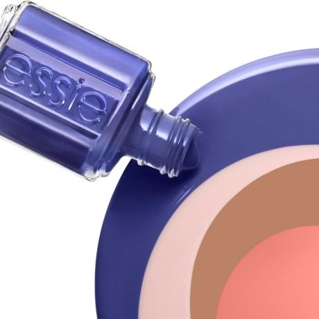 Δείτε πρώτες την νέα essie Resort Collection που θα φορεθεί το 2015!