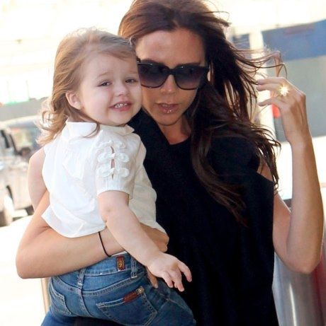 Μα πόσο μεγάλωσε: Η κόρη των Beckhams, Harper, έγινε σωστή... κυρία! (φωτος)