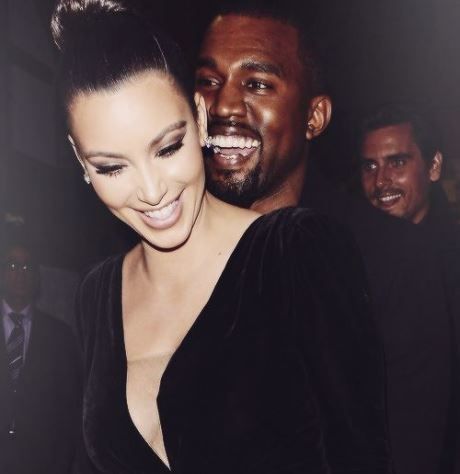 You like it or not? Δείτε την Kim και τον Kanye με γαλάζια μάτια!