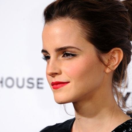 Η Emma Watson δίνει τη δική της απάντηση για τη «νέα» της σχέση με τον πρίγκιπα Harry