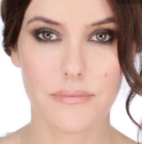 Δείτε πώς θα πετύχετε το κλασσικό smokey eye look!