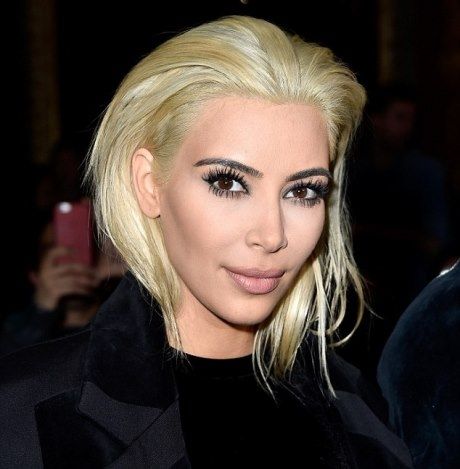 Ποια Kim; Αυτή είναι η πιο σοκαριστική αλλαγή που είδαμε!