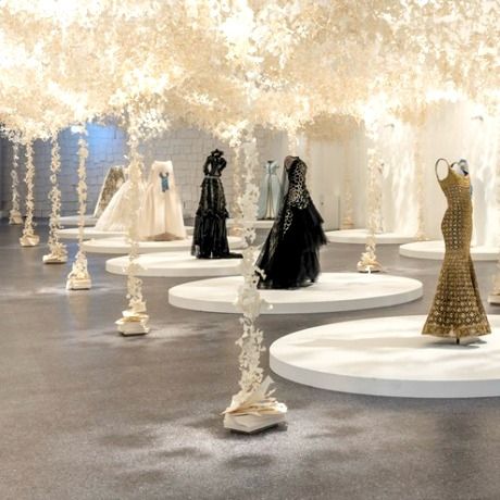 Karl Lagerfeld: 60 χρόνια καριέρας στη μόδα, σε μια μοναδική έκθεση