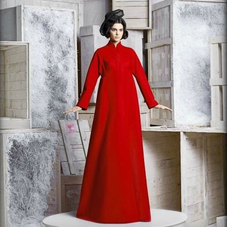 Η Kendall Jenner ποζάρει για τον Karl Lagerfeld και αποκαλύπτει γιατί ζηλεύει την Kim