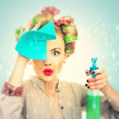 Φτάσε την τελειότητα! 5 έξυπνα tips που κάνουν τα τζάμια σου πραγματικά… αόρατα!