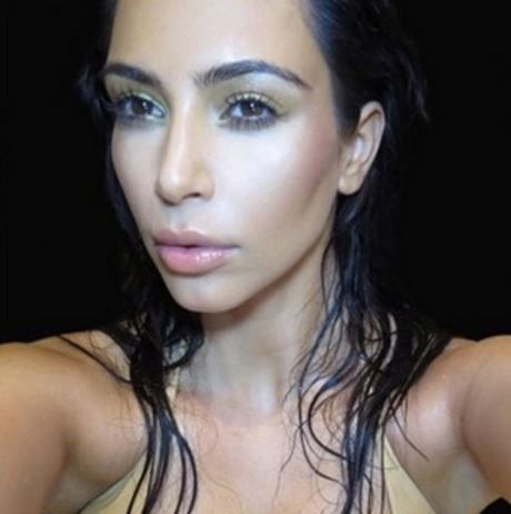 Τρέμε Kim! Μπορεί να έβγαλε βιβλίο για selfies αλλά άλλος μπήκε στο Guiness γι’ αυτές!
