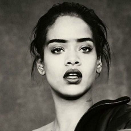 Μόλις είδαμε το νέο βίντεο κλιπ της Rihanna και μείναμε με το στόμα ανοιχτό (NSFW)