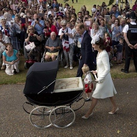 Princess Charlotte: Δείτε όλα όσα έγιναν στη βάφτισή της