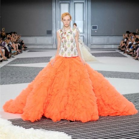 Giambattista Valli: Τα 10 καλύτερα looks από το υπέροχο show υψηλής ραπτικής