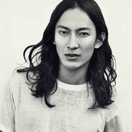 Just in: Ο Alexander Wang αποχωρεί από τον οίκο Balenciaga;