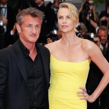Πόσο άβολο: Η πρώτη συνάντηση της Charlize και του Sean μετά το χωρισμό (φωτό)