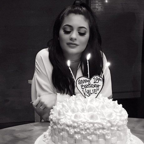 Ο εορτασμός των γενεθλίων της Kylie Jenner ξεκίνησε!Τα… highlights της πρώτης βραδιάς!