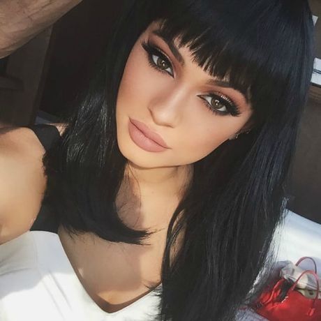 Στα βήματα της Kim: Η Kylie Jenner φόρεσε ένα πολύ, ΠΟΛΥ αποκαλυπτικό φόρεμα