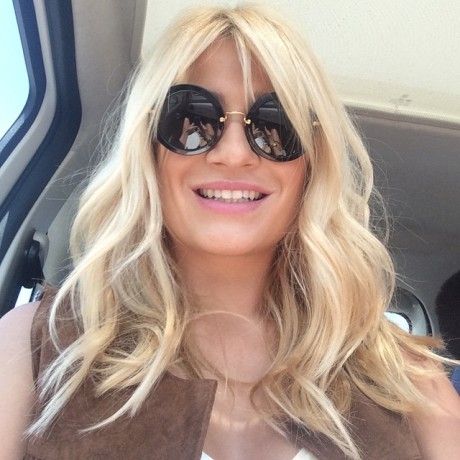 Fabulous! H νέα φωτογραφία της Φαίης Σκορδά «χτύπησε» κόκκινο