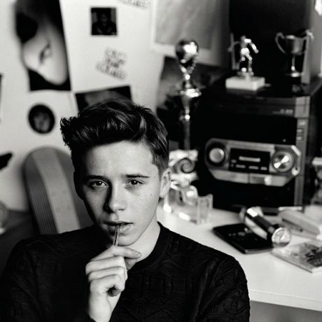 Στα βήματα του David: Ο Brooklyn Beckham ανέβασε την πιο σέξι φωτογραφία του στο Instagram