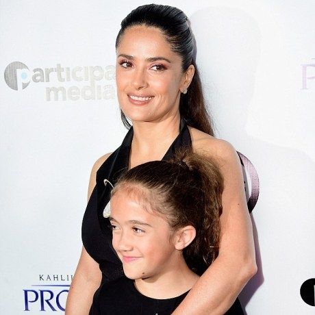 H Salma Hayek είναι υπέροχη μητέρα και έχουμε ένα σοβαρό λόγο για να το λέμε αυτό