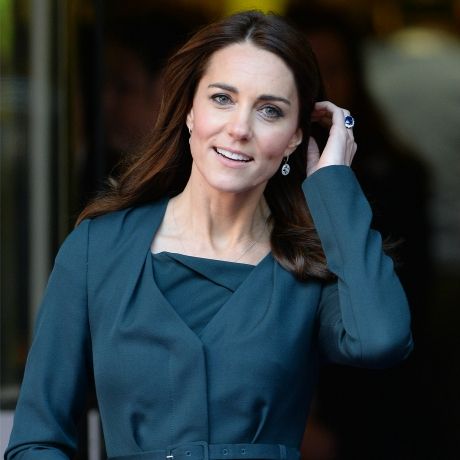 Η Kate Middleton σου δείχνει πώς να φορέσεις το office look στις γιορτινές σου εμφανίσεις