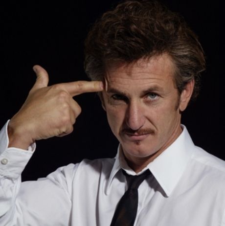 O Sean Penn ξεπέρασε τη Charlize Theron: Είναι αυτή η νέα του συνοδός;
