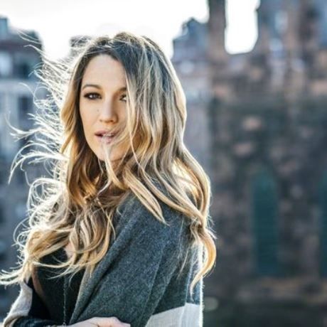 Take a look: Η Blake Lively μας έδωσε μία μικρή γεύση από τη ντουλάπα της