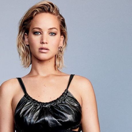 H Jennifer Lawrence πάχυνε και έγινε ακόμα πιο σέξι: Δείτε τις φωτογραφίες