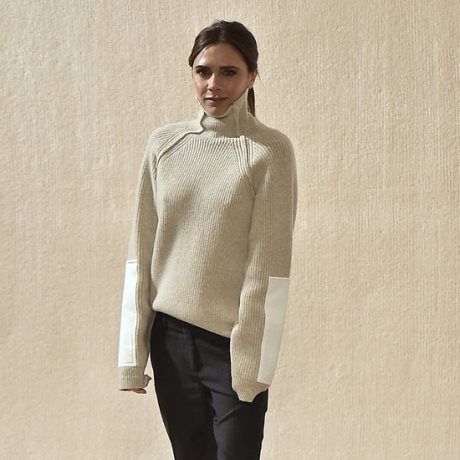 Έχεις δει την αδερφή της Victoria Beckham; Πίστεψέ μας, δεν έχουν καμία σχέση