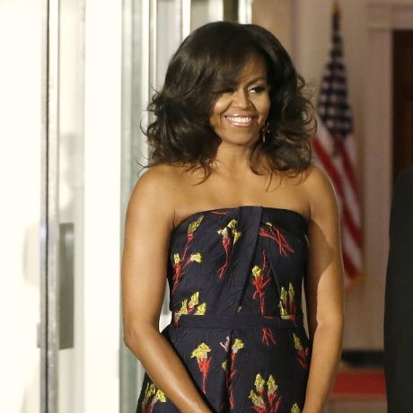First Lady Style: Η Michelle Obama μάγεψε φορώντας ένα απίστευτα chic floral φόρεμα